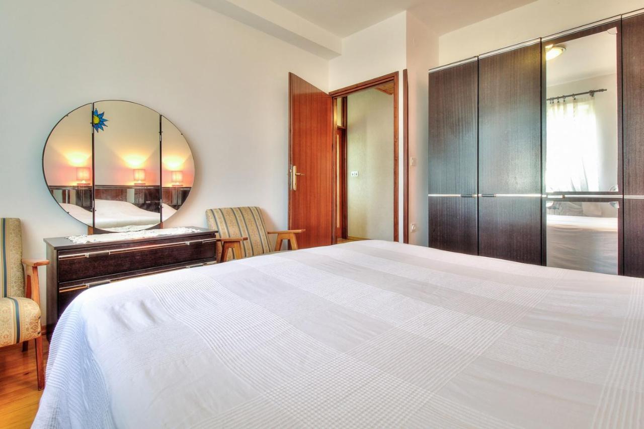 Nadia House With Apartments Замбратия Экстерьер фото