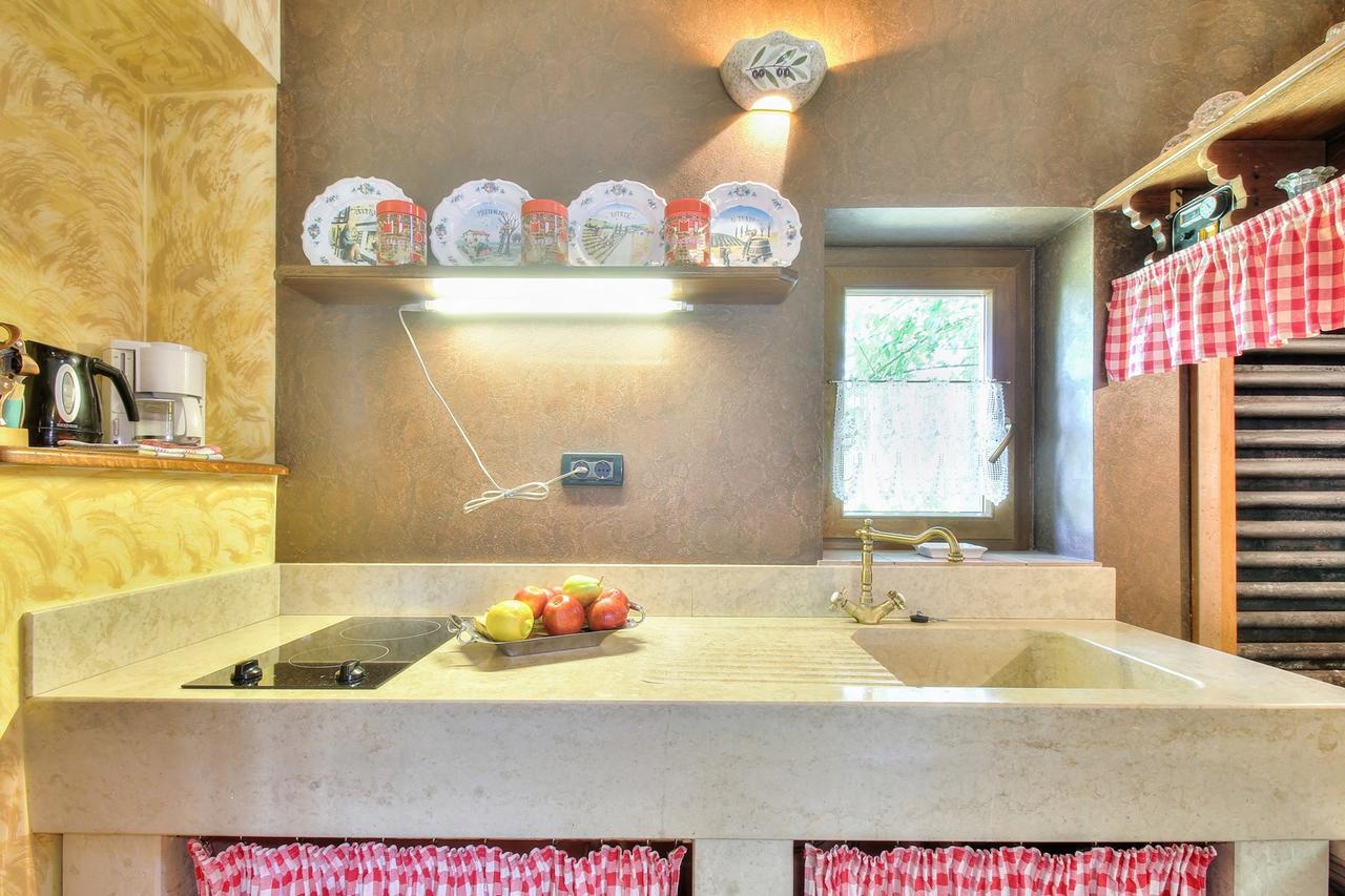 Nadia House With Apartments Замбратия Номер фото