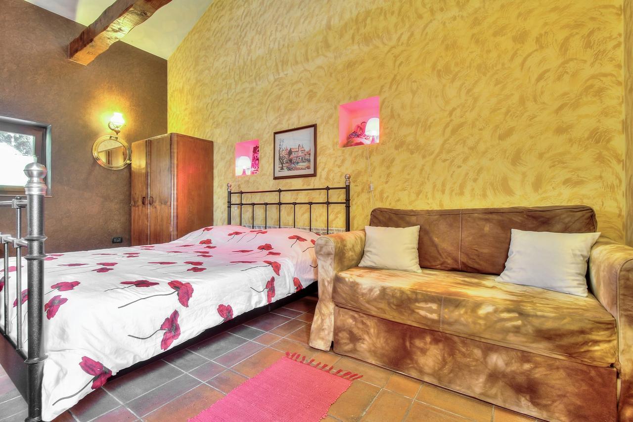 Nadia House With Apartments Замбратия Номер фото